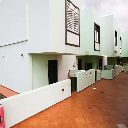 Townhouse In Cs/122 *