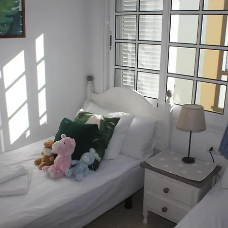 Townhouse In Cs/122 칼라오살바헤